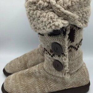 Muk Luks A La Mode sweater boots w/button accents, fleece lined, 8